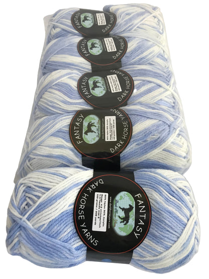 Pack of blue and white yarn with 'Fantasy' label on a white background