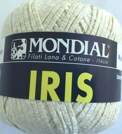 Ball of yarn with 'Mondial' label on a light background
