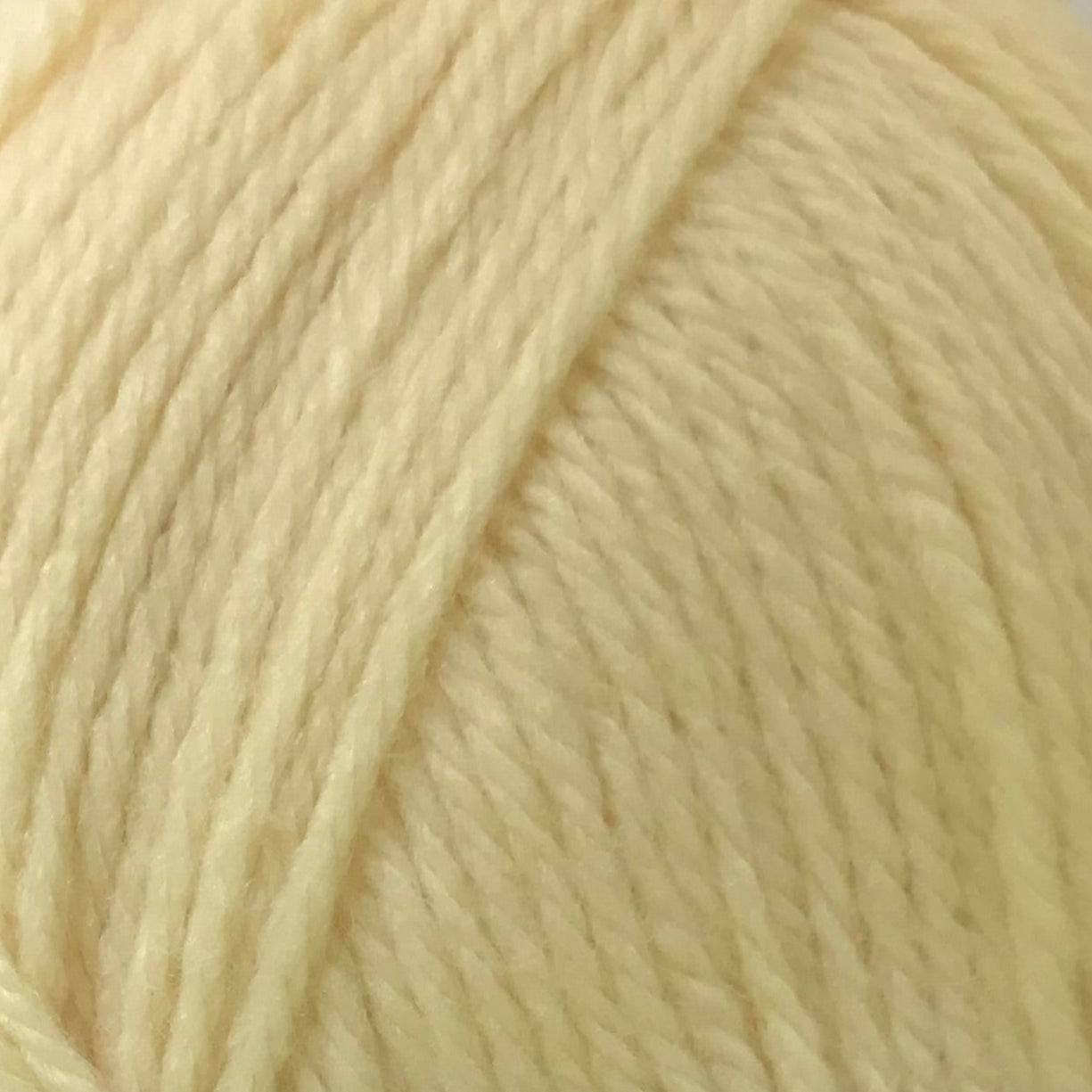 Close-up of light beige yarn