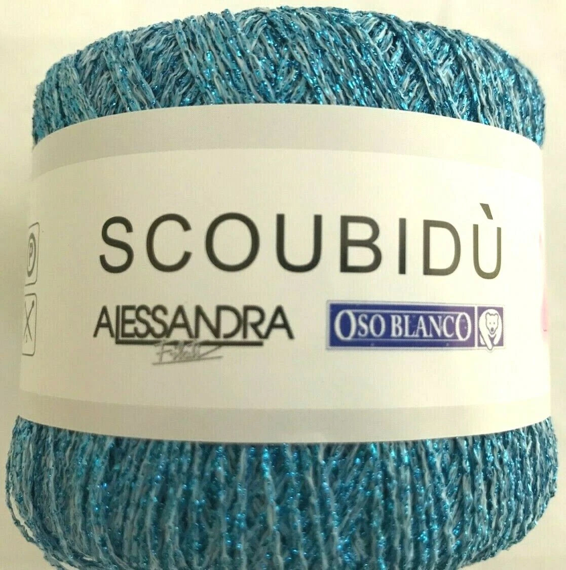 Blue yarn ball with 'Scoubidõ' label on a white background