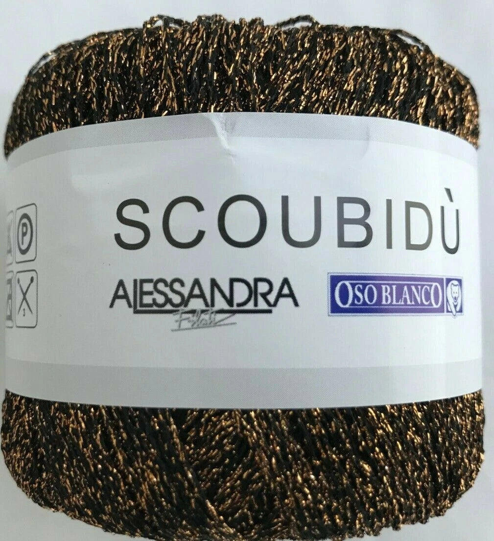 Ball of yarn with 'Scoubidõ' label on a white background