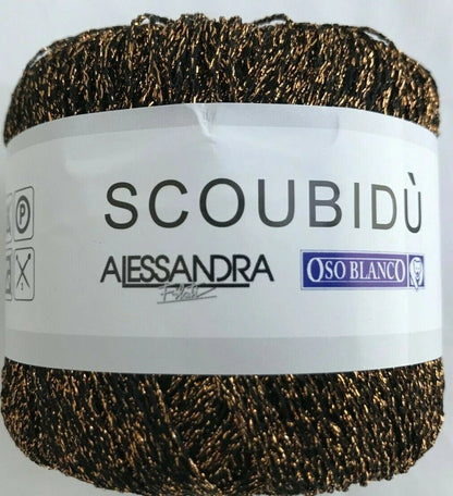 Ball of yarn with 'Scoubidõ' label on a white background