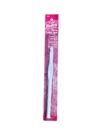 Luxite 5.5" Plastic Crochet Hook - L/11 (8 MM)