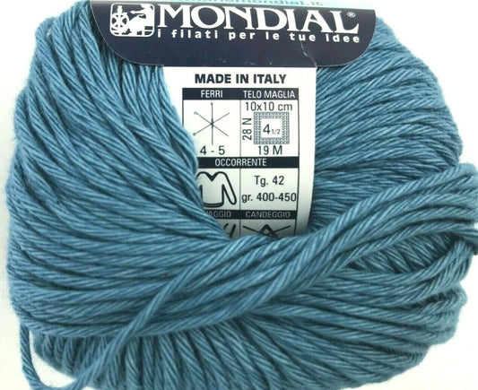 Blue yarn ball with Mondial label on a white background