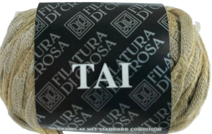 Ball of yarn with 'Fila Di Tinta Rosa' label on a white background