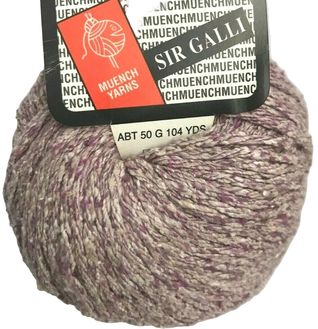 Ball of yarn with Sir Galli label on a white background